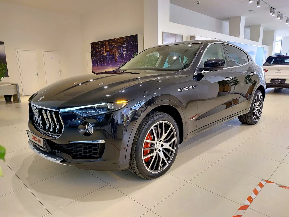Внешний вид автомобиля — MASERATI LEVANTE