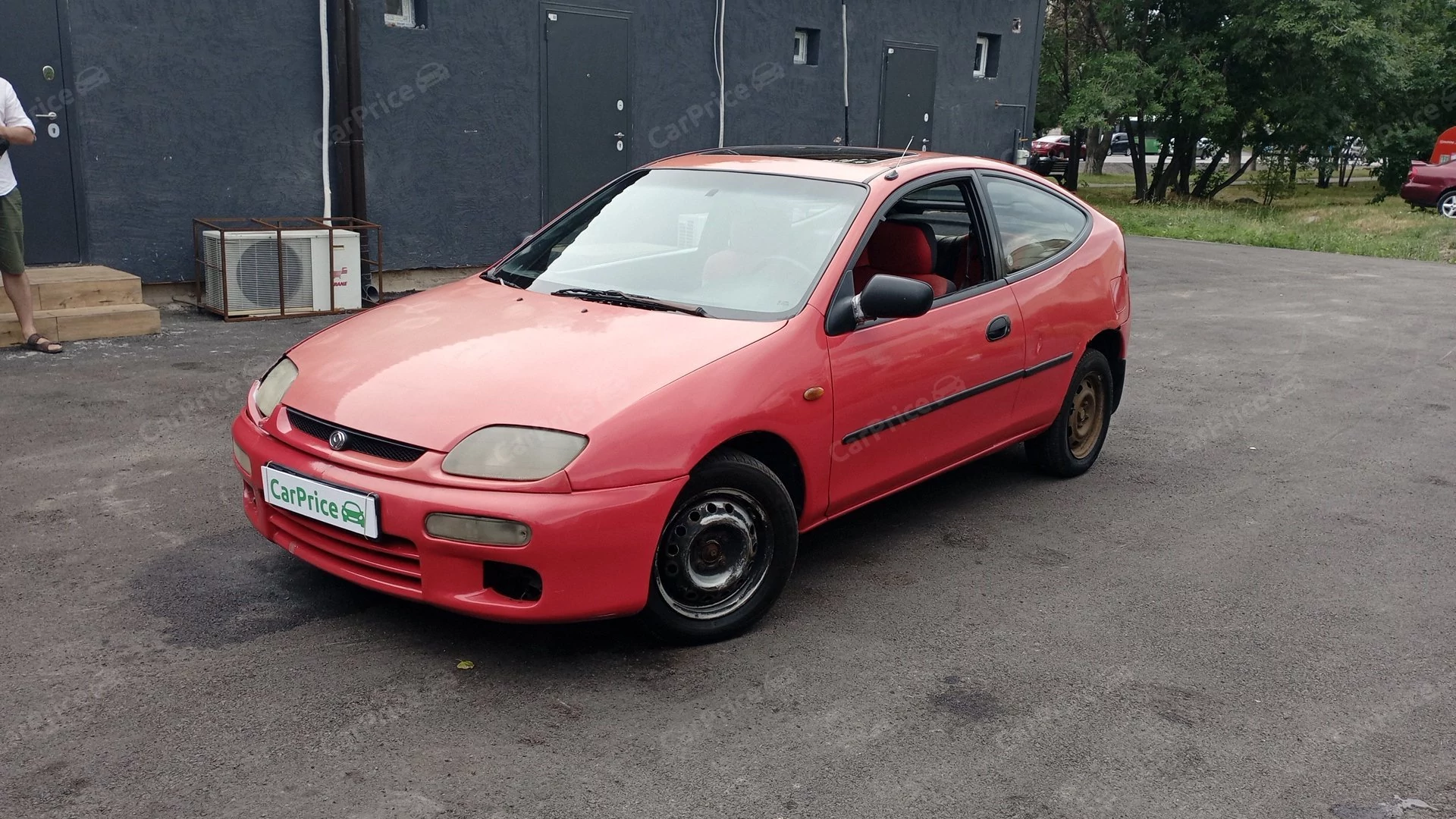 Внешний вид автомобиля — MAZDA 323