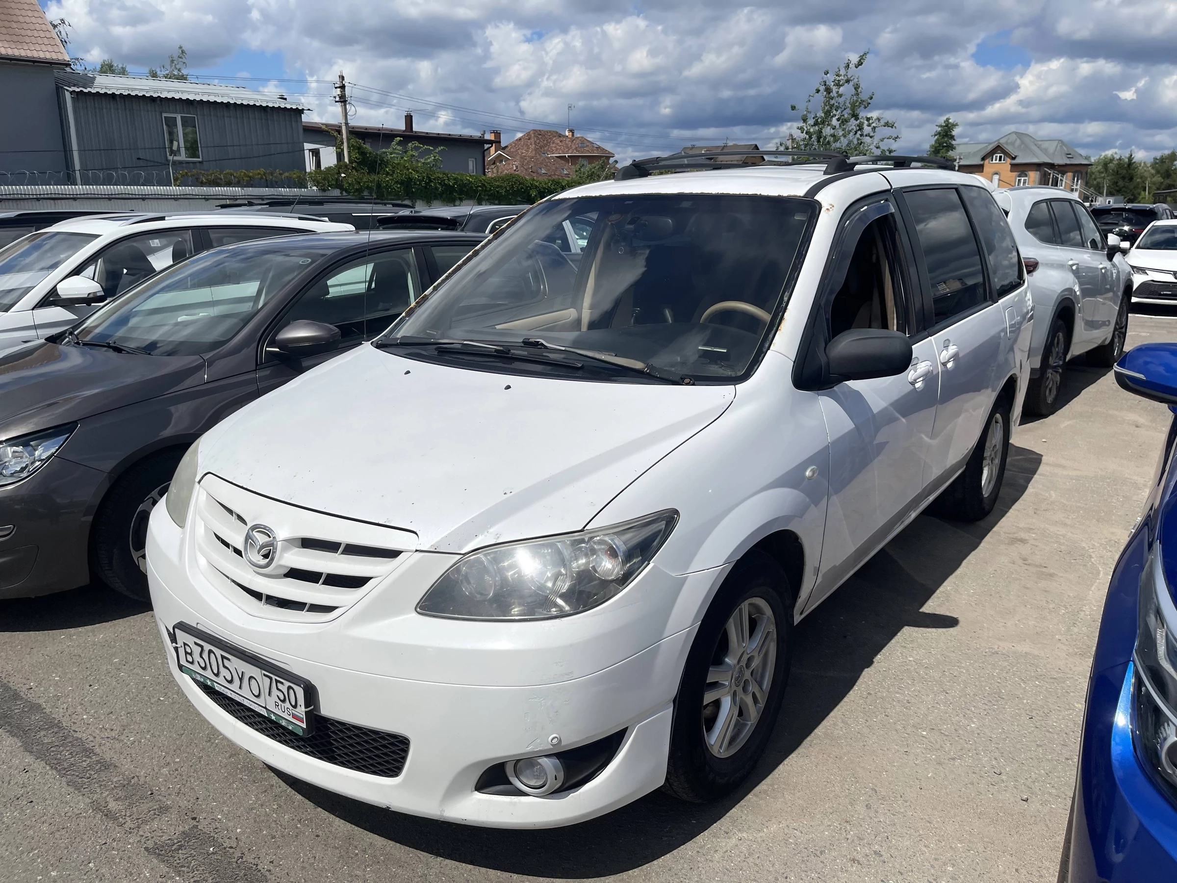 Внешний вид автомобиля — MAZDA MPV