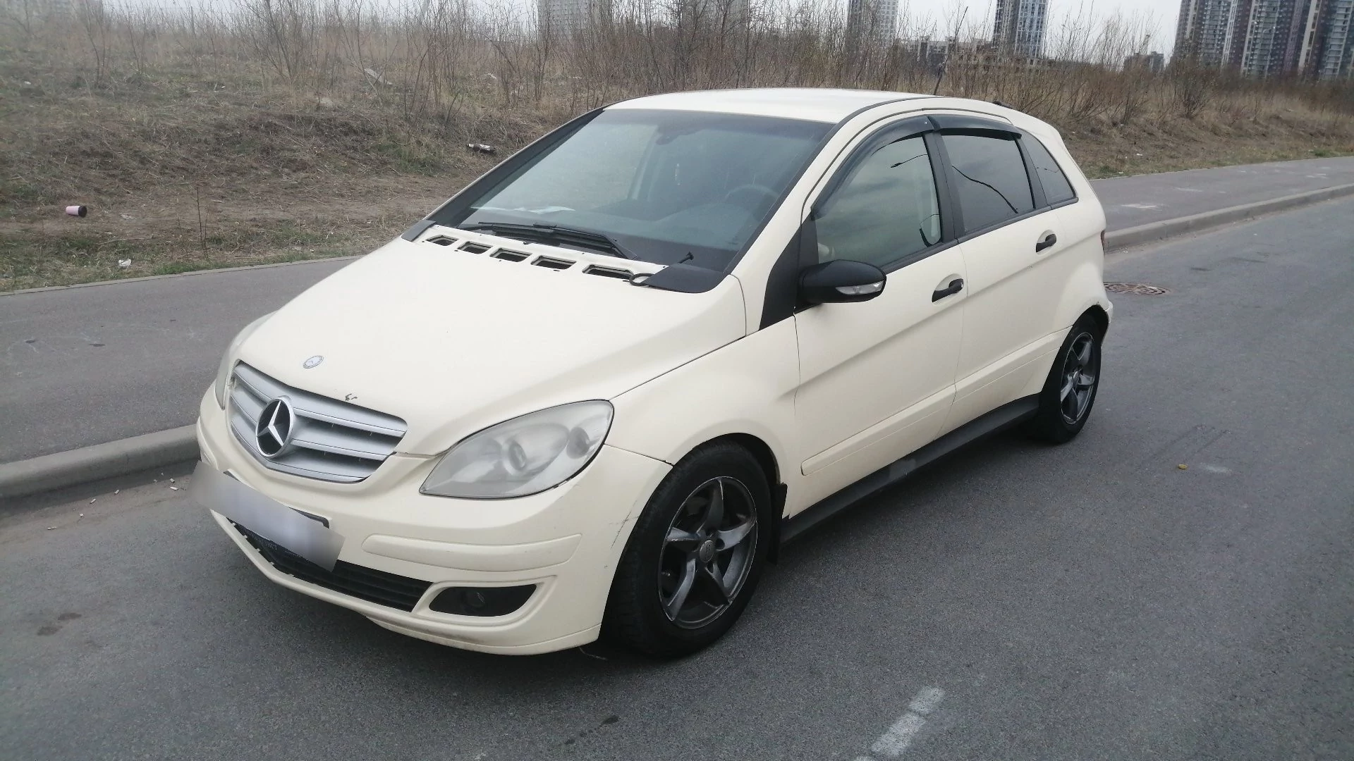 Внешний вид автомобиля — MERCEDES B-CLASS