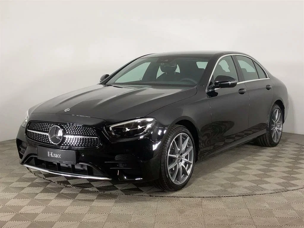 Внешний вид автомобиля — MERCEDES E-CLASS