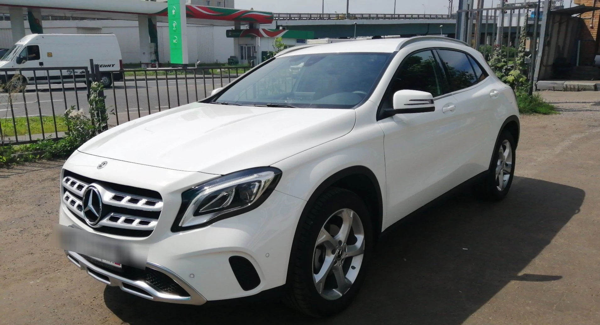 Внешний вид автомобиля — MERCEDES GLA-CLASS