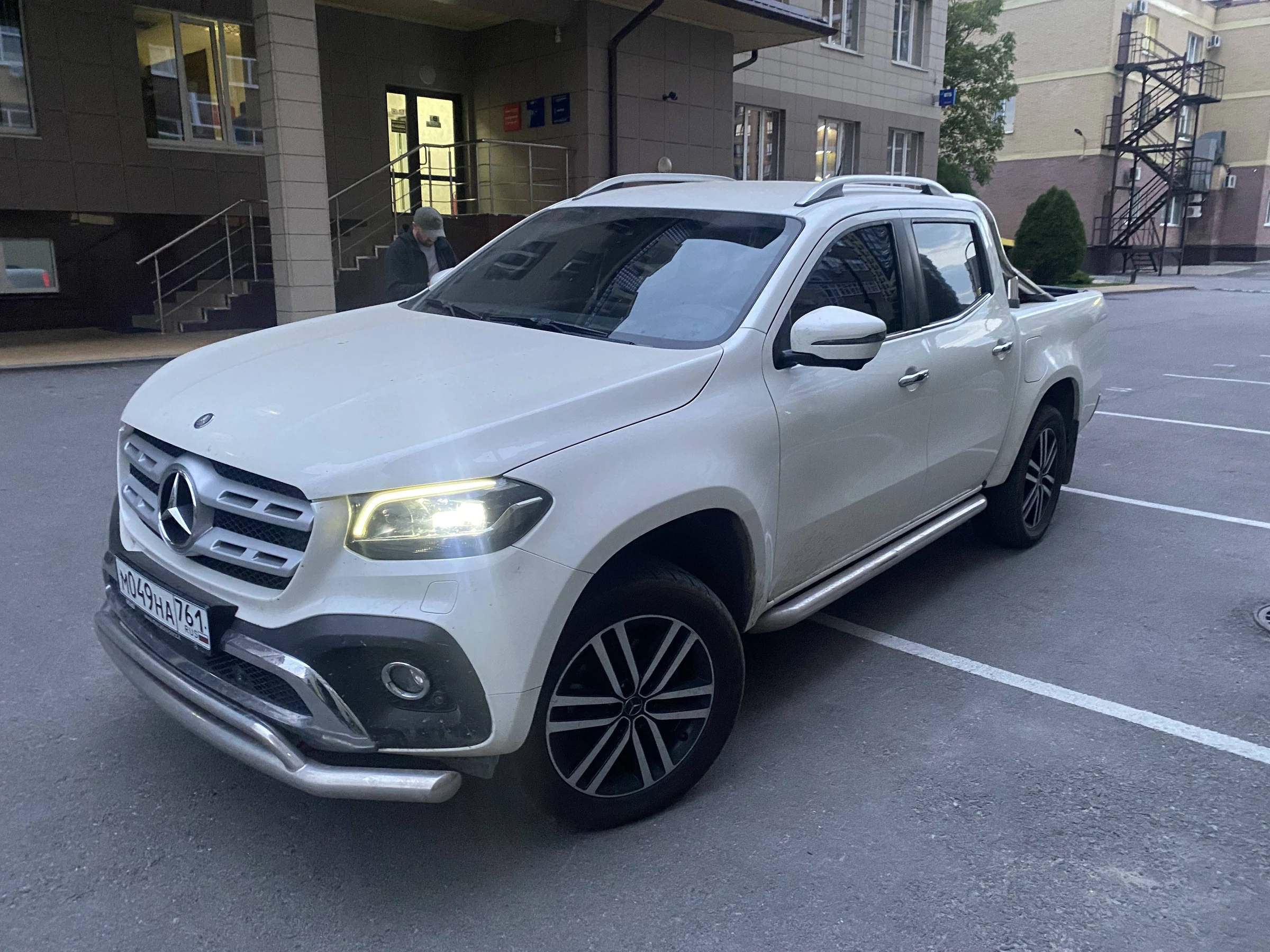 Внешний вид автомобиля — MERCEDES X-CLASS