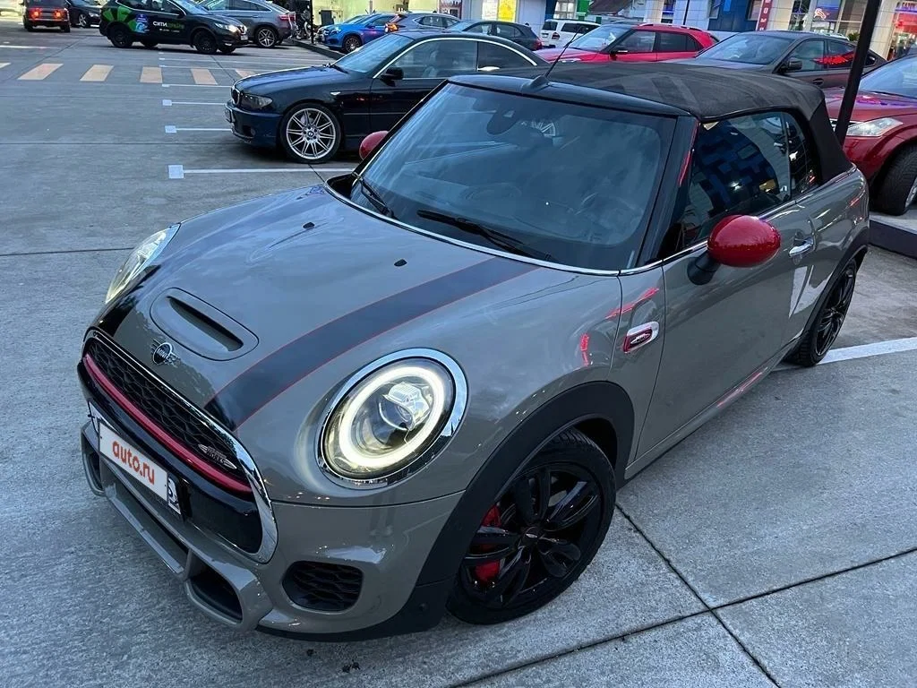 Внешний вид автомобиля — MINI CABRIO
