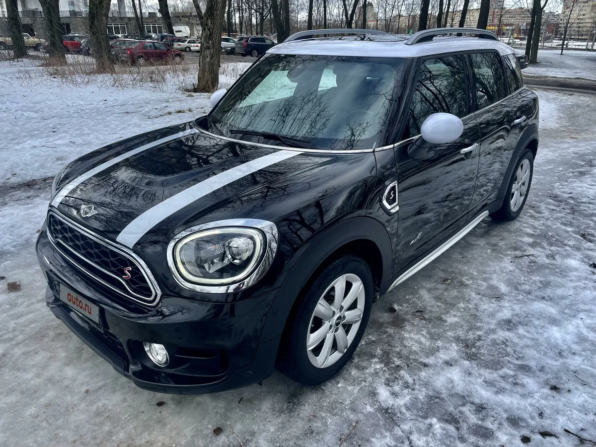 Внешний вид автомобиля — MINI COUNTRYMAN