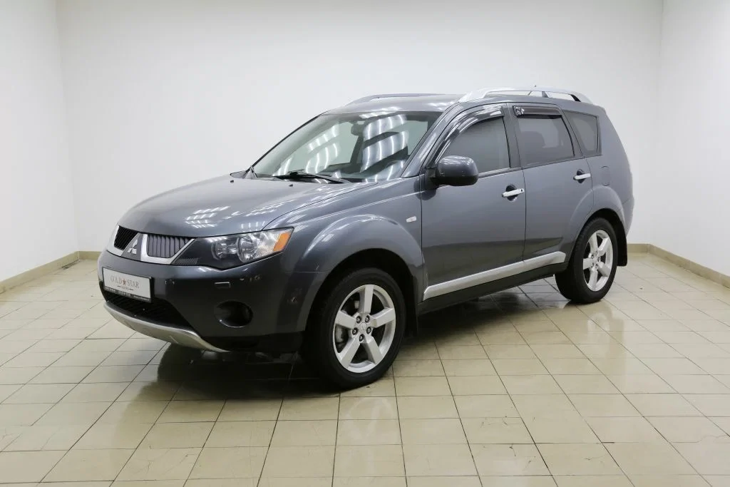 Внешний вид автомобиля — MITSUBISHI OUTLANDER