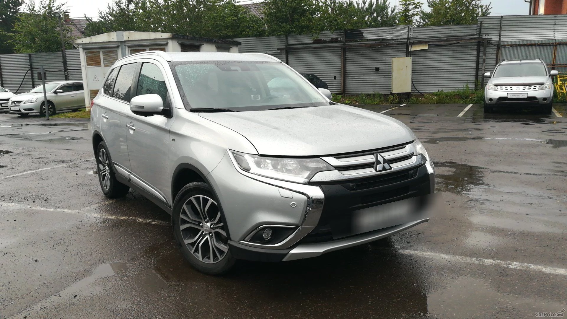Внешний вид автомобиля — MITSUBISHI OUTLANDER