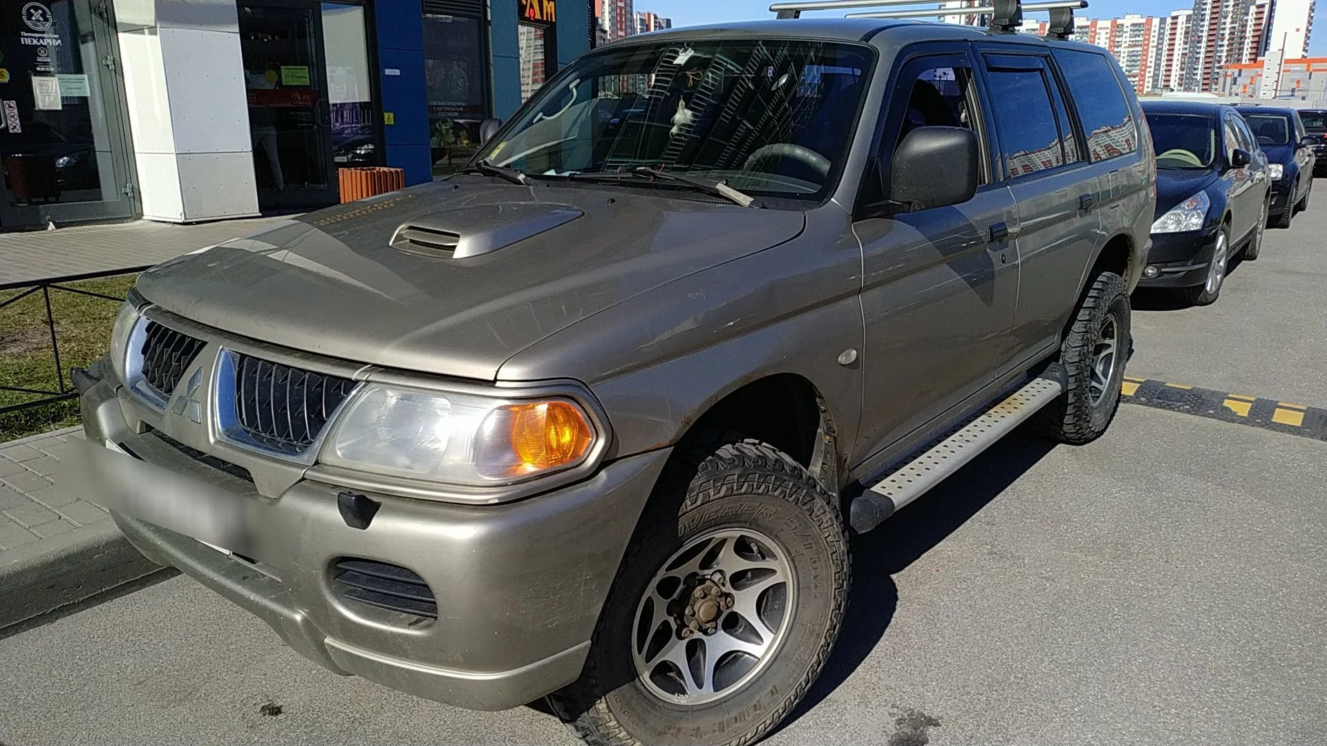 Внешний вид автомобиля — MITSUBISHI PAJERO SPORT