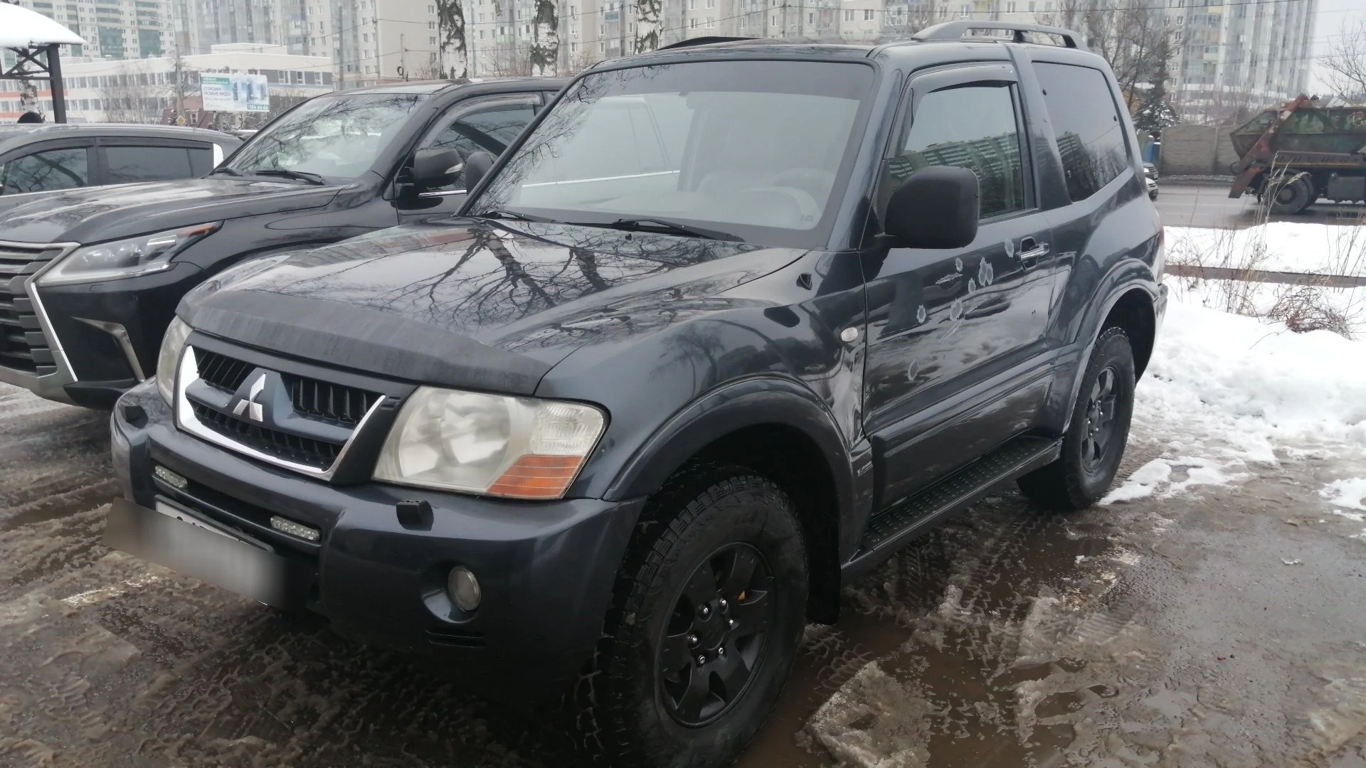 Внешний вид автомобиля — MITSUBISHI PAJERO