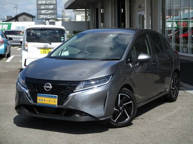 Внешний вид автомобиля — NISSAN NOTE
