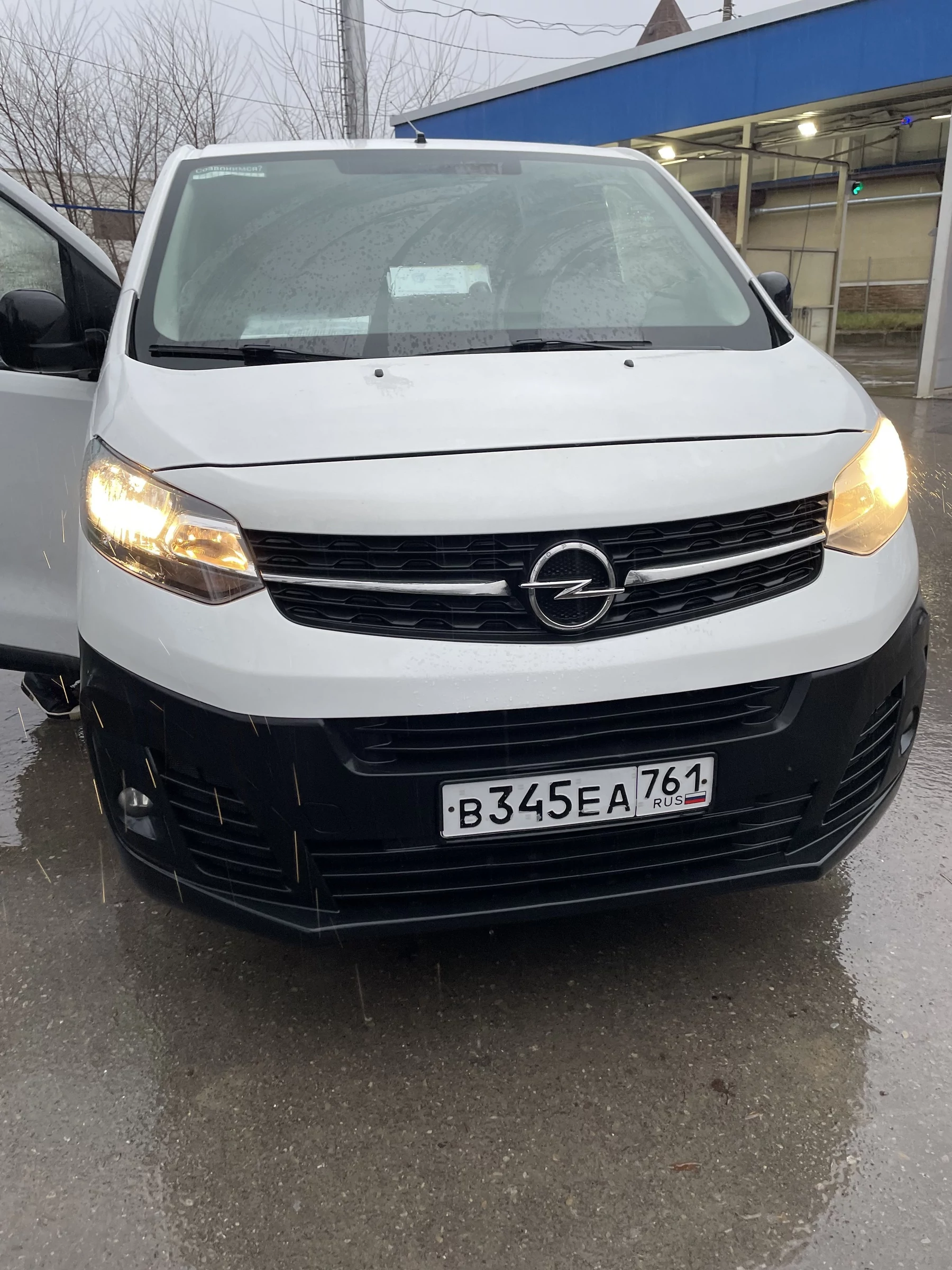 Внешний вид автомобиля — OPEL VIVARO