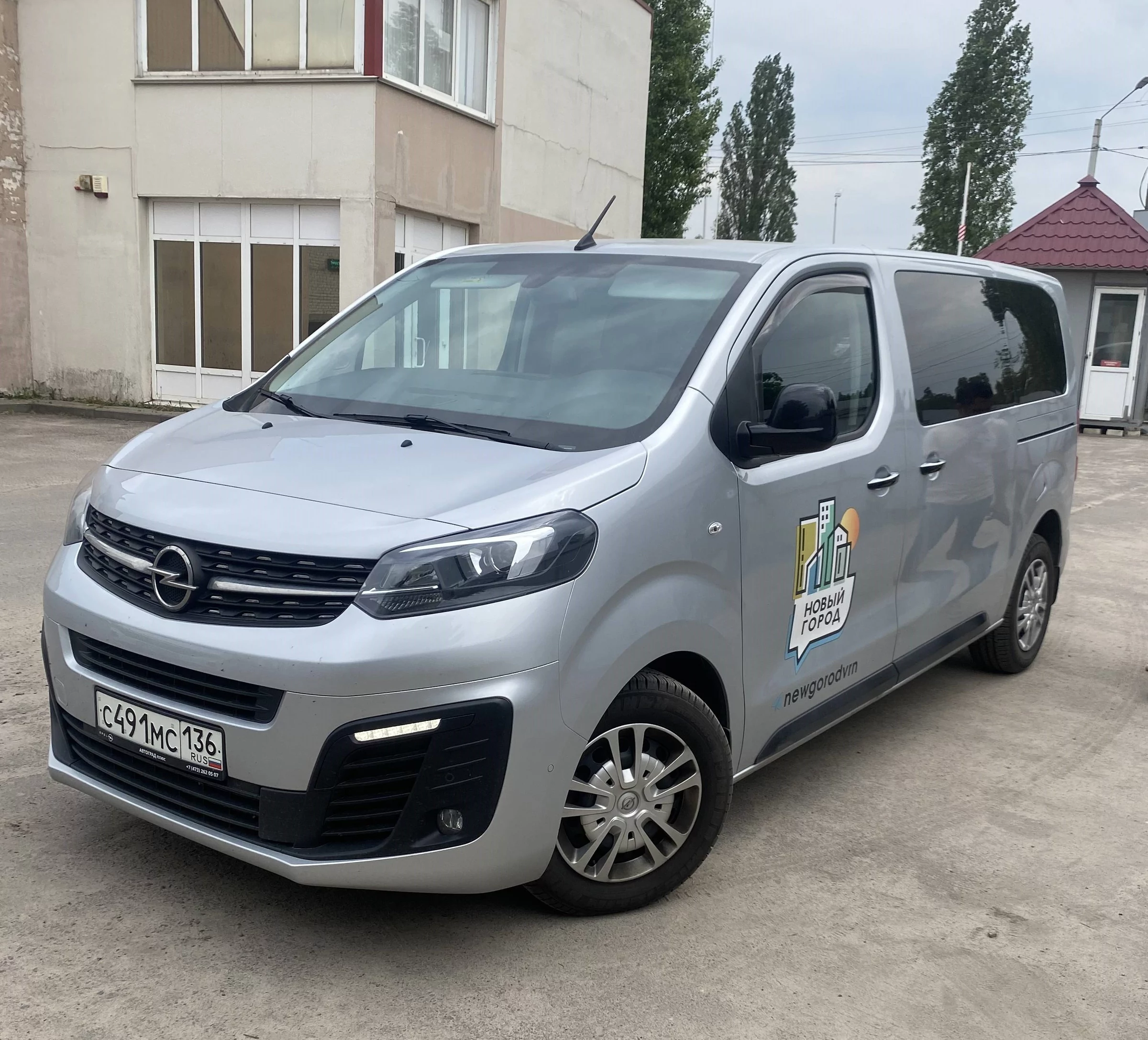 Внешний вид автомобиля — OPEL ZAFIRA LIFE