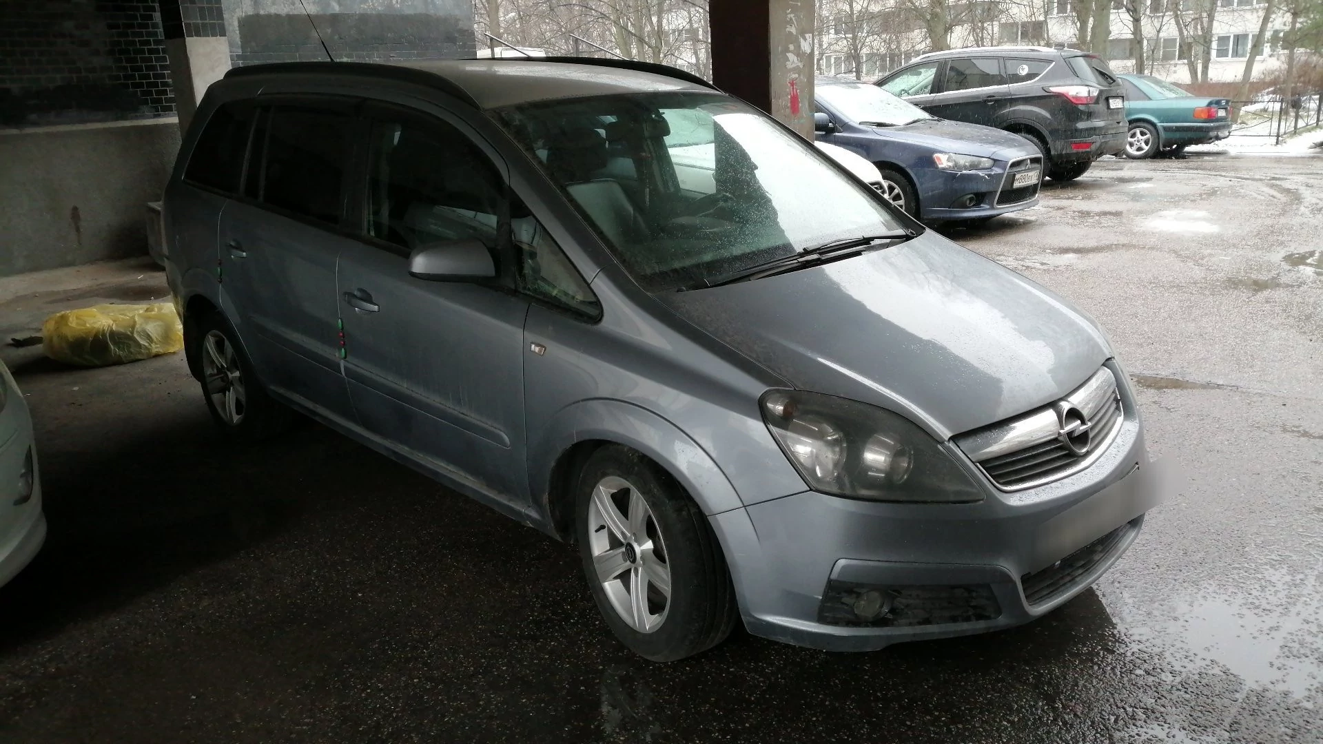 Внешний вид автомобиля — OPEL ZAFIRA