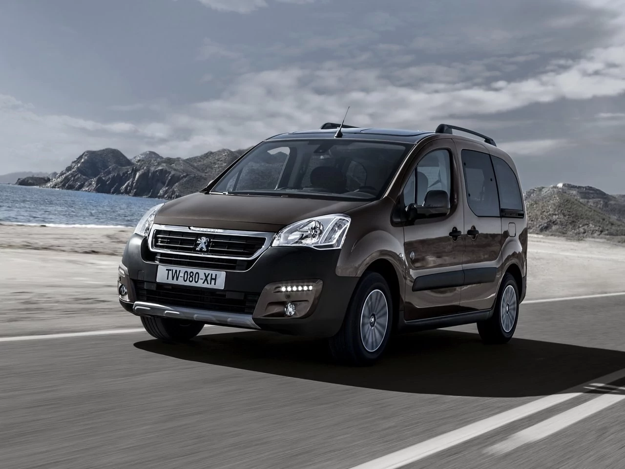 Внешний вид автомобиля — PEUGEOT PARTNER