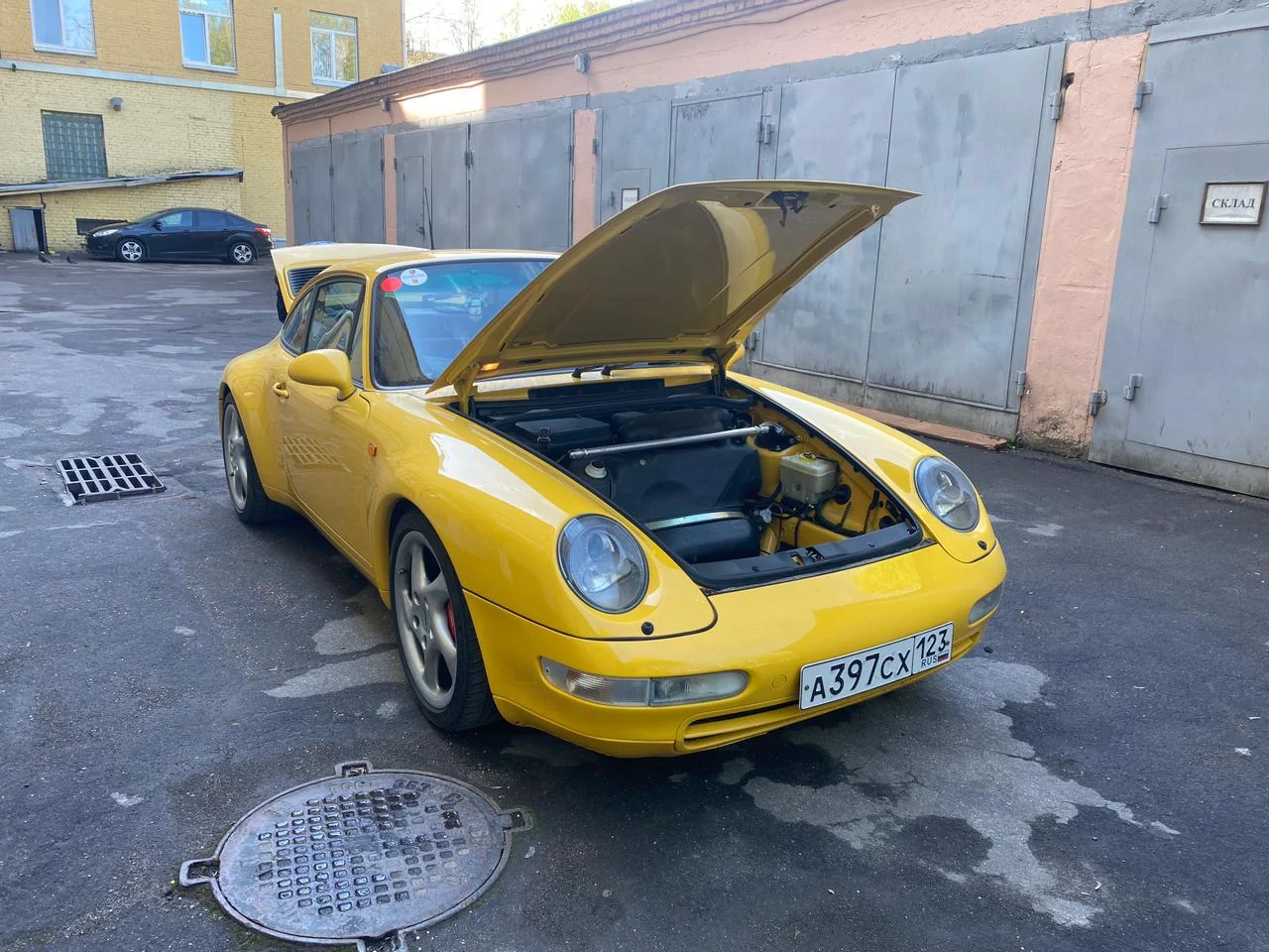 Внешний вид автомобиля — PORSCHE 911