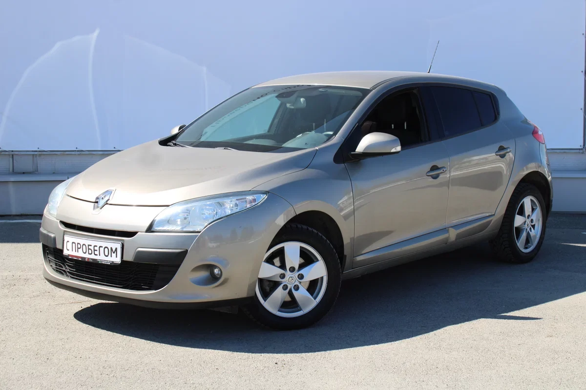 Внешний вид автомобиля — RENAULT MEGANE