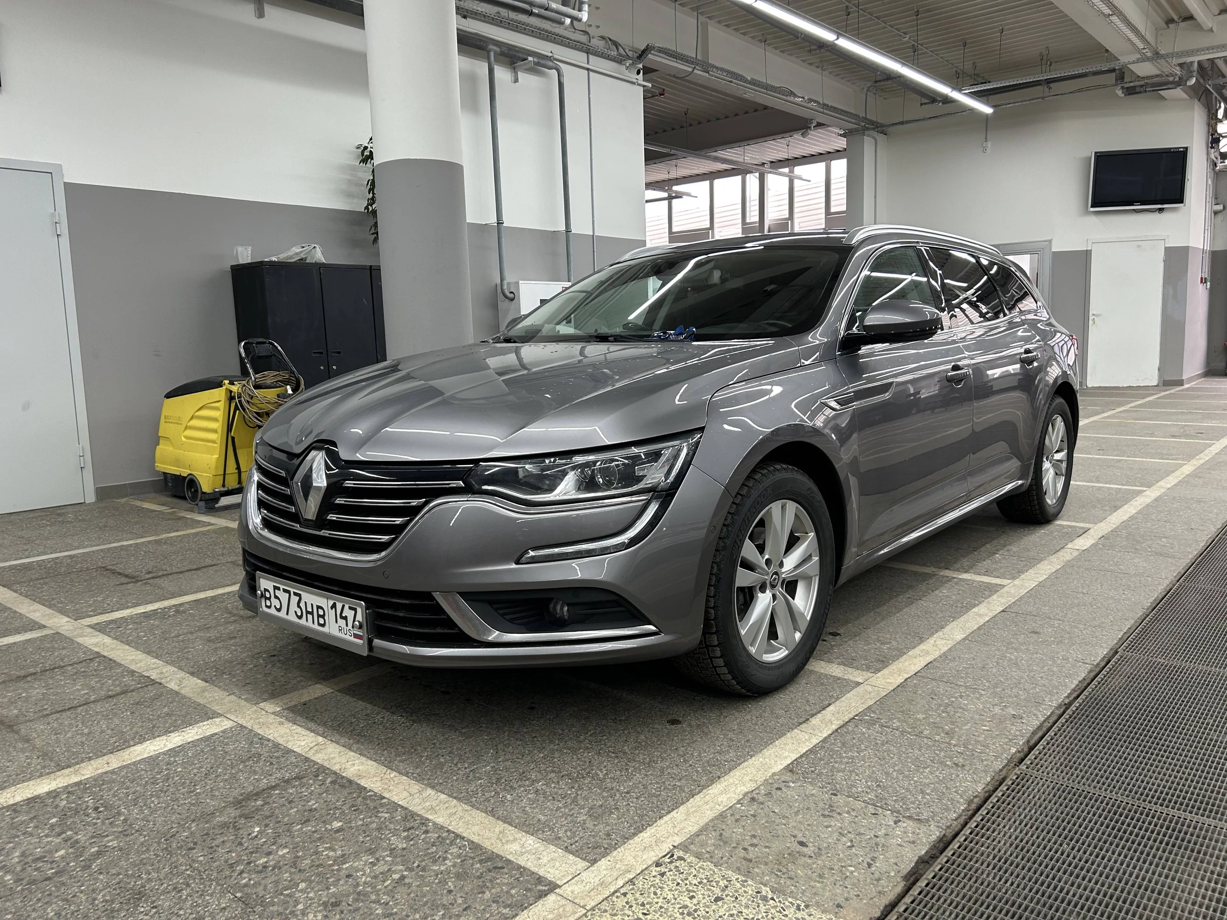 Внешний вид автомобиля — RENAULT TALISMAN