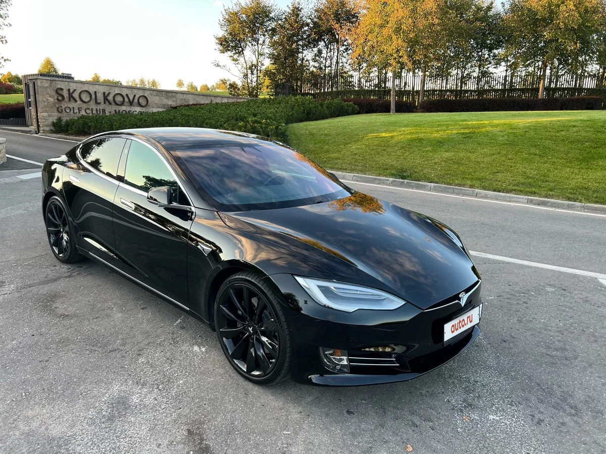 Внешний вид автомобиля — TESLA MODEL S