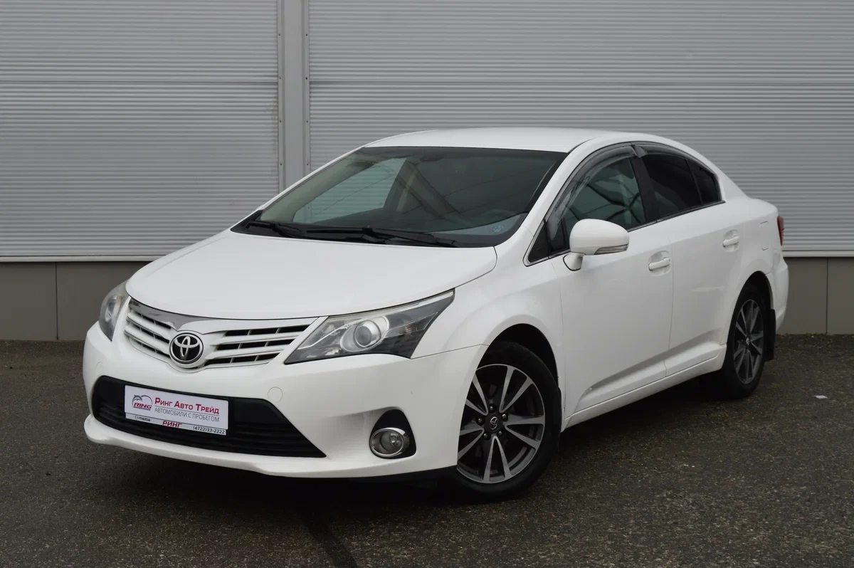 Внешний вид автомобиля — TOYOTA AVENSIS