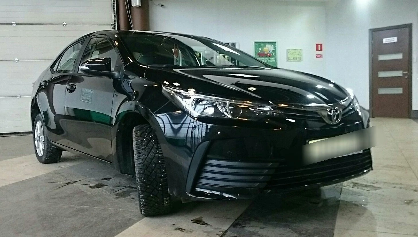 Внешний вид автомобиля — TOYOTA COROLLA