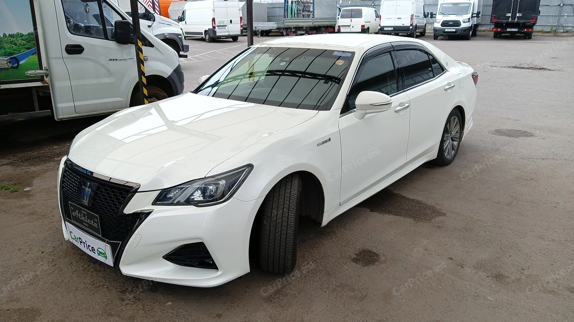 Внешний вид автомобиля — TOYOTA Crown