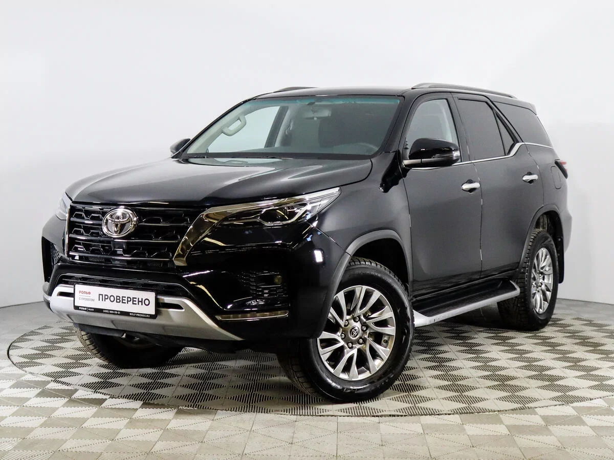 Внешний вид автомобиля — TOYOTA FORTUNER