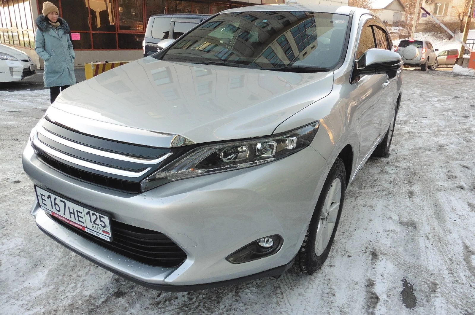 Внешний вид автомобиля — TOYOTA Harrier