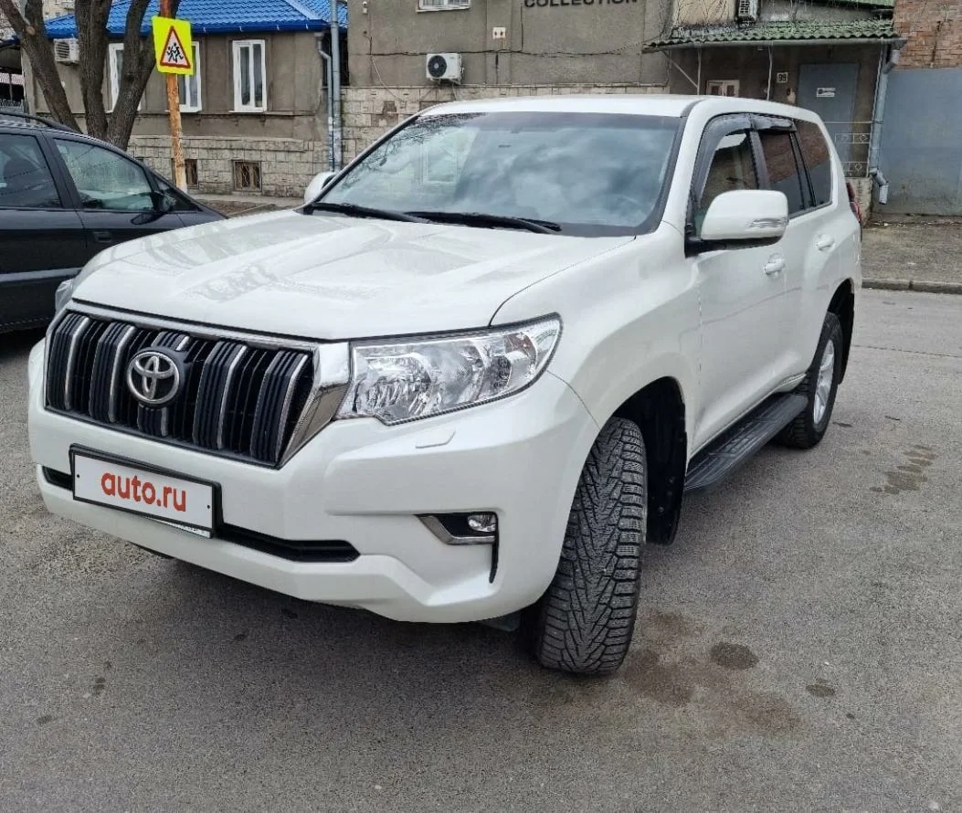 Внешний вид автомобиля — TOYOTA LAND CRUISER PRADO