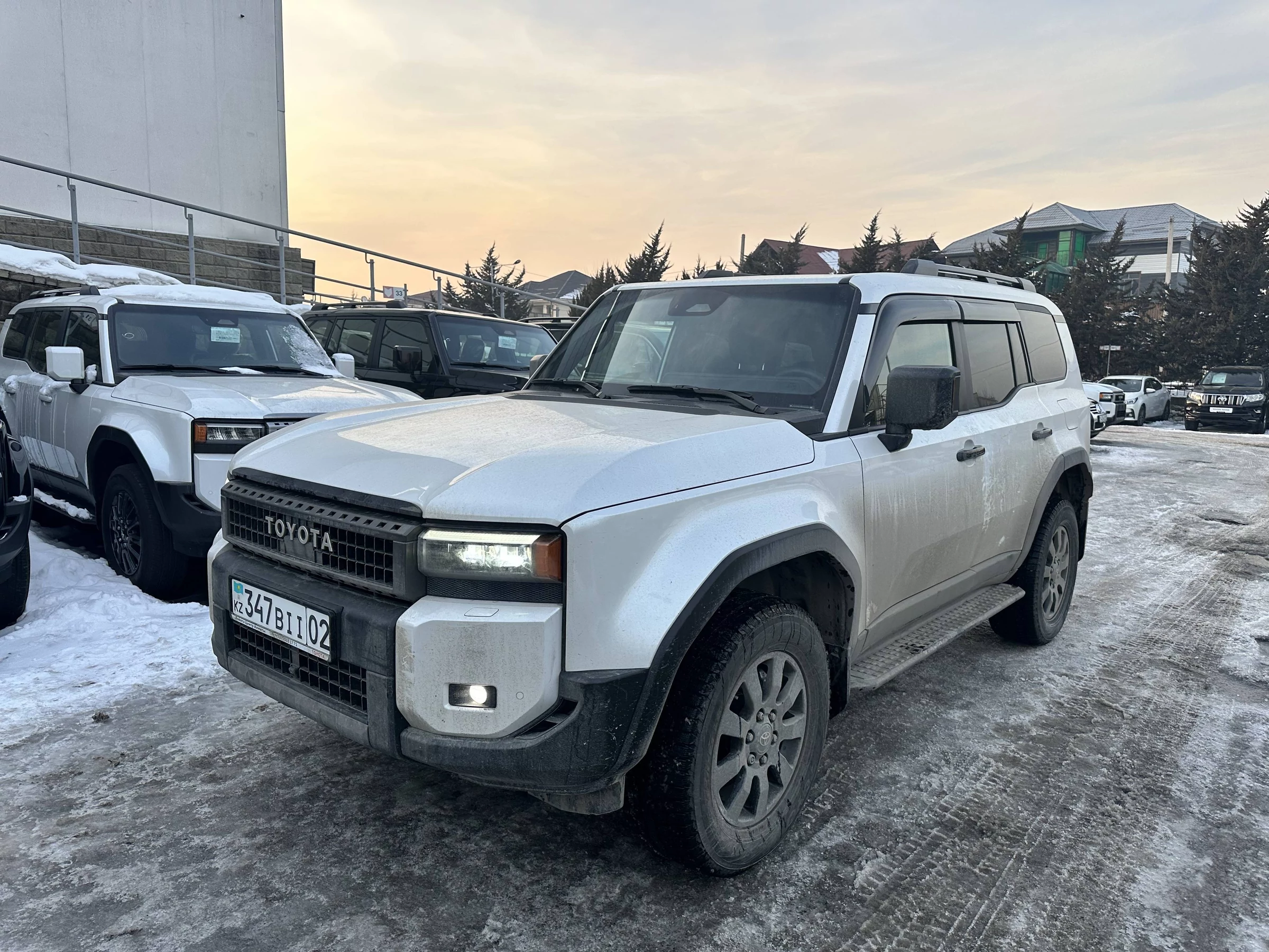 Внешний вид автомобиля — TOYOTA LAND CRUISER PRADO