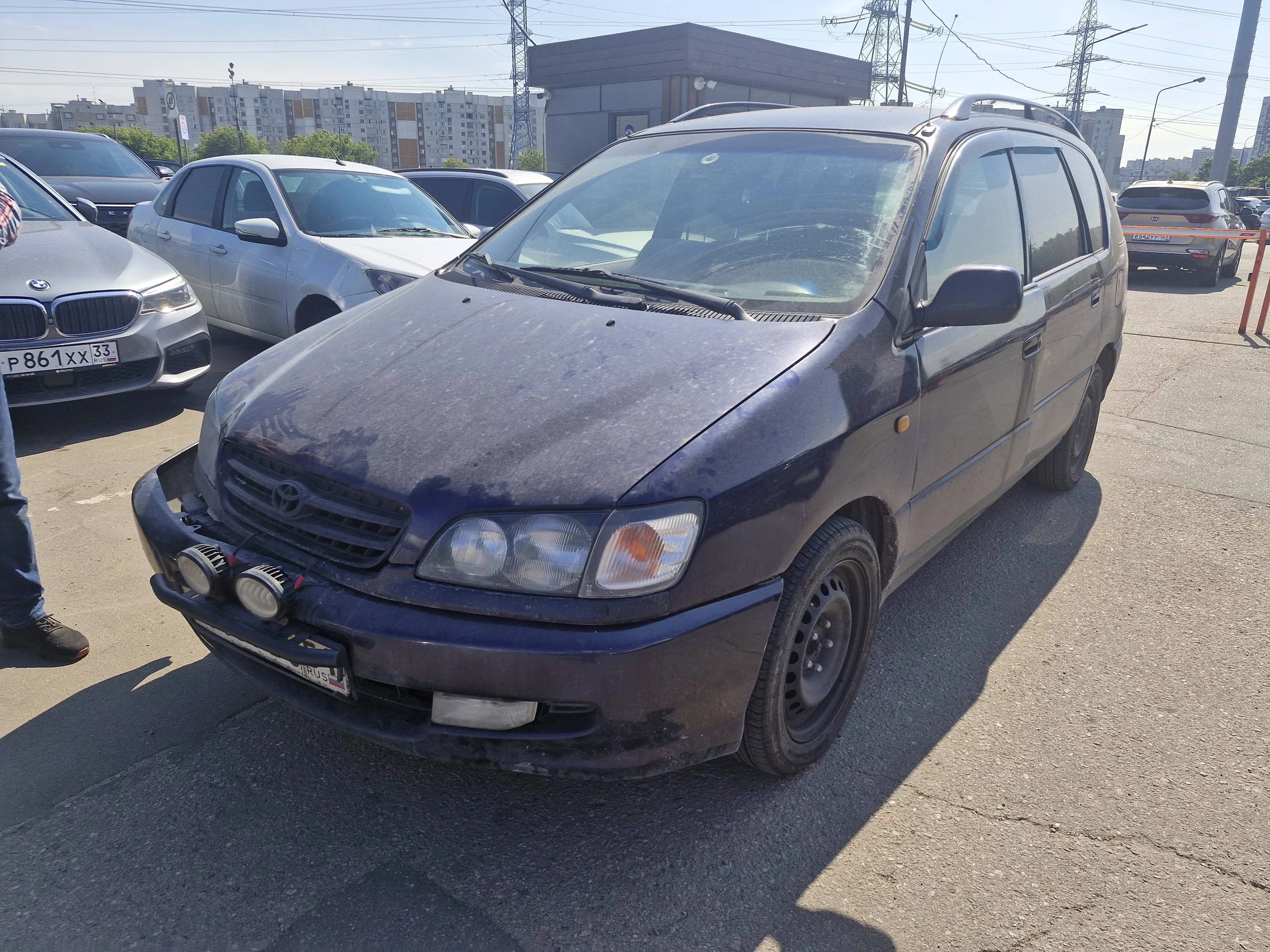 Внешний вид автомобиля — TOYOTA Picnic