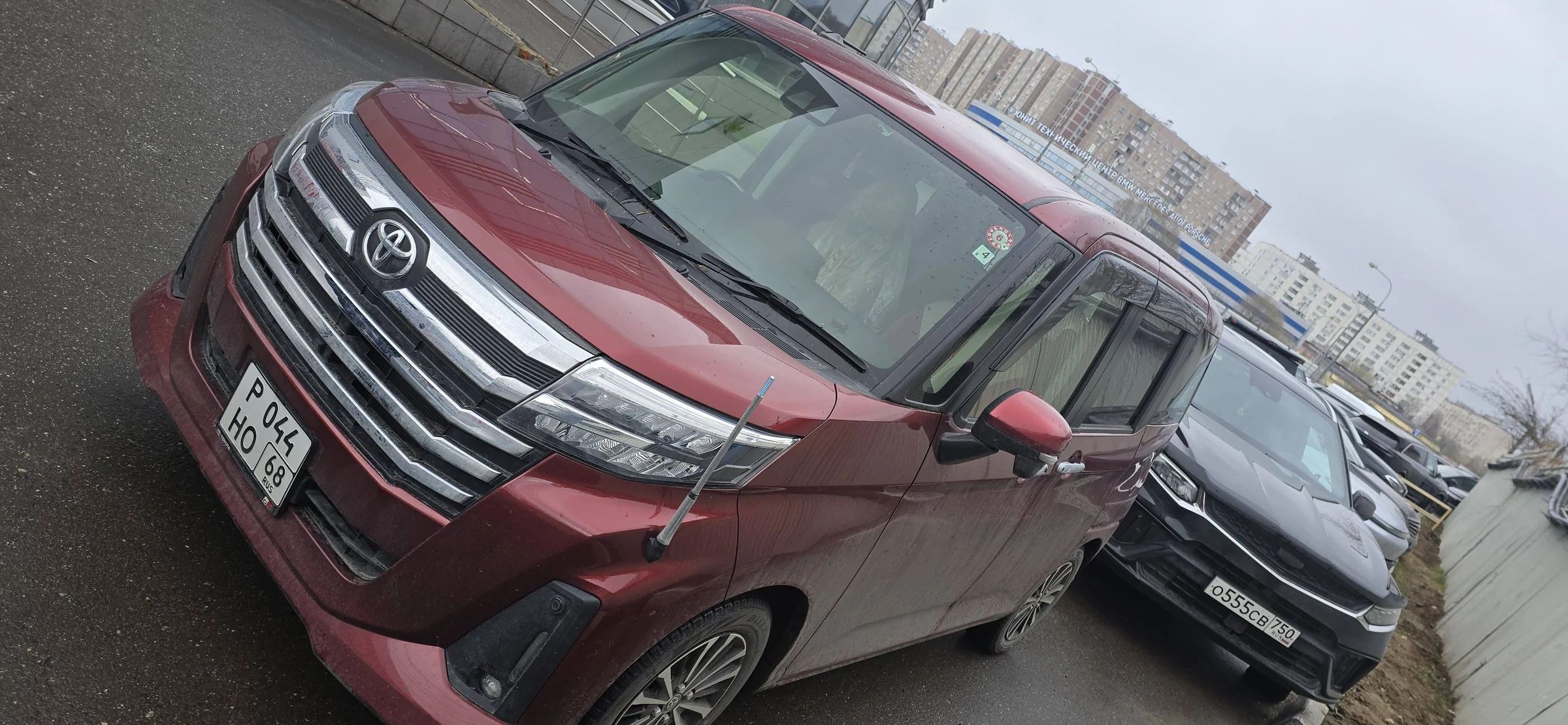 Внешний вид автомобиля — TOYOTA Roomy