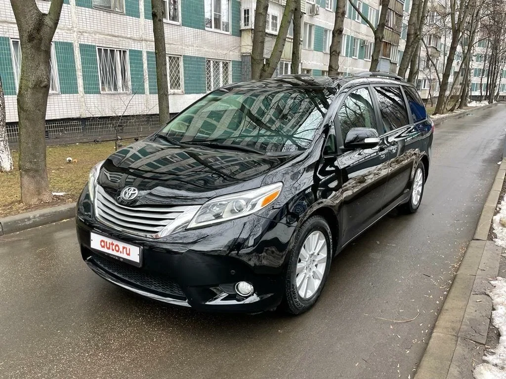 Внешний вид автомобиля — TOYOTA SIENNA