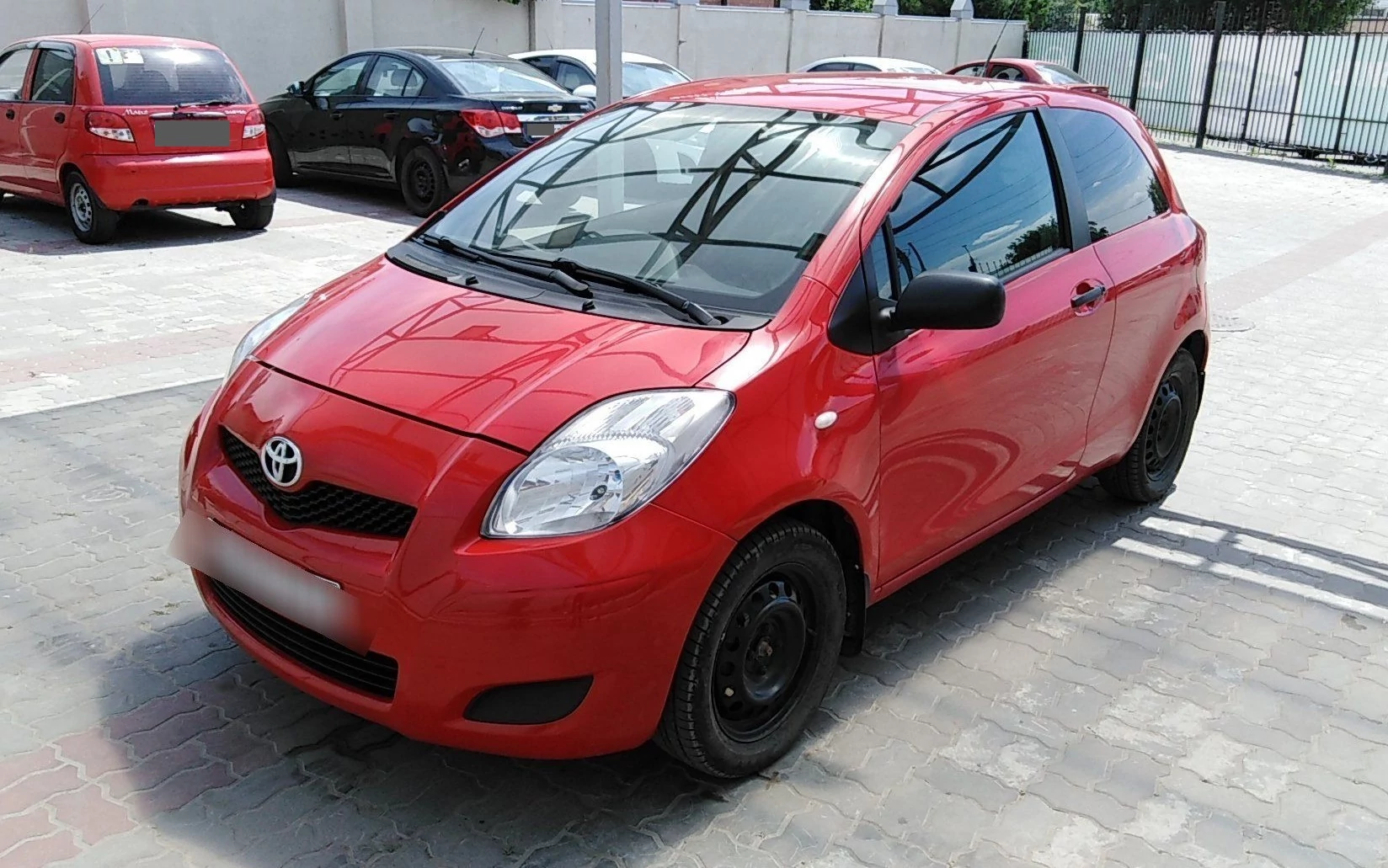 Внешний вид автомобиля — TOYOTA YARIS