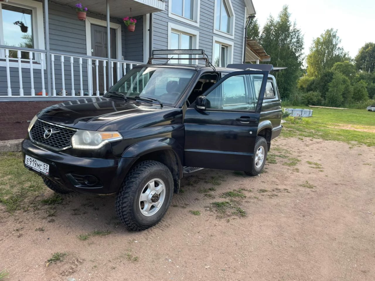 Внешний вид автомобиля — UAZ 2363 PICKUP