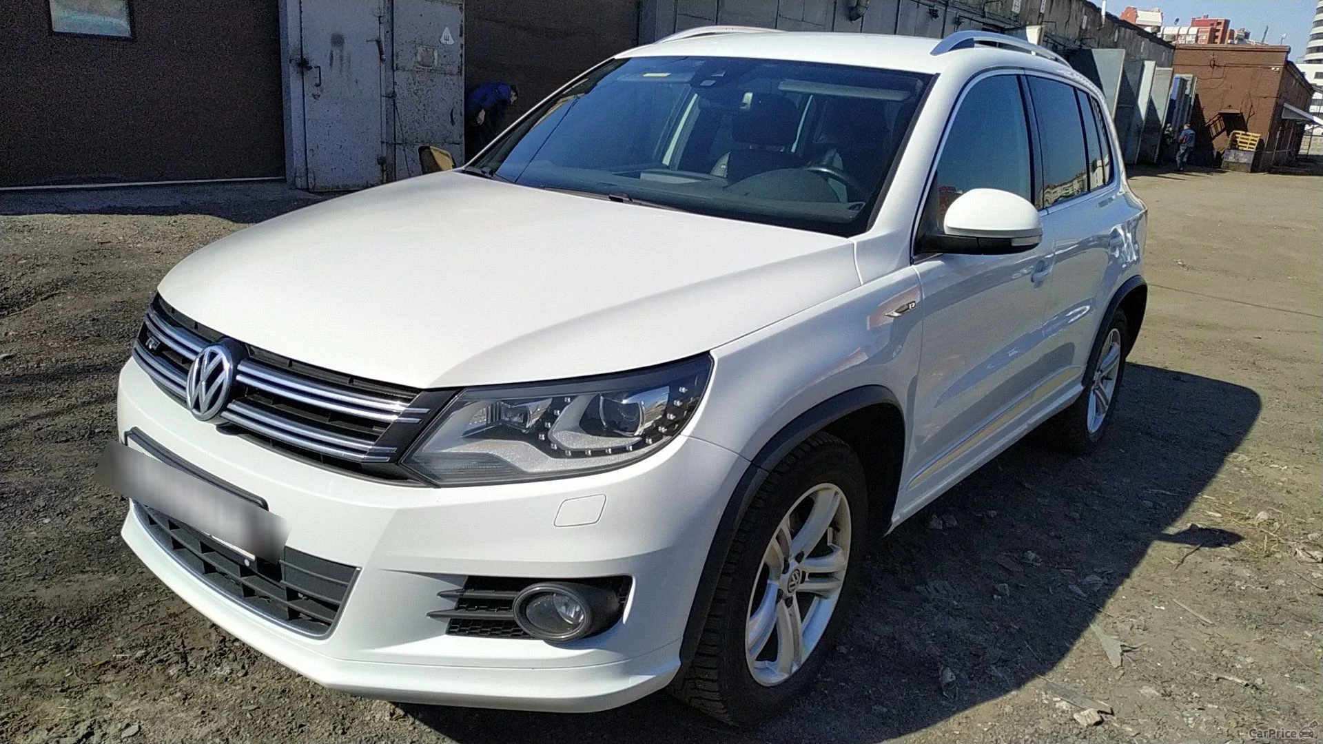 Внешний вид автомобиля — VOLKSWAGEN TIGUAN