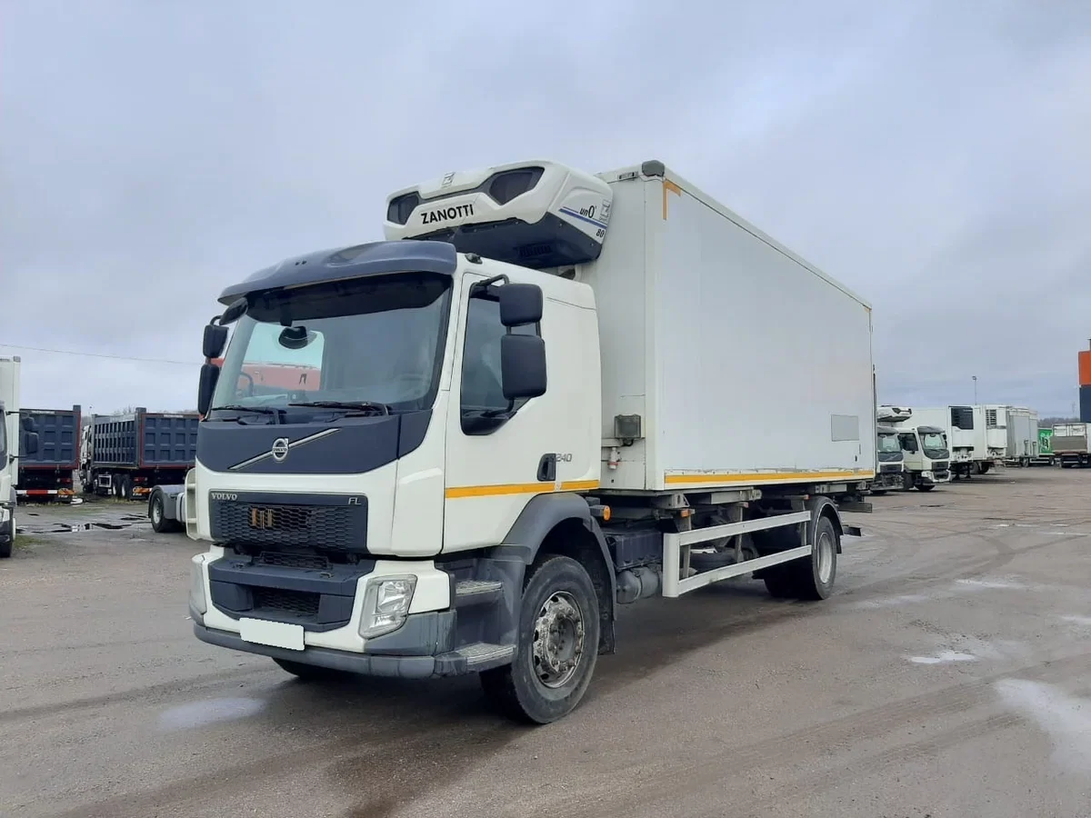 Внешний вид автомобиля — VOLVO FL