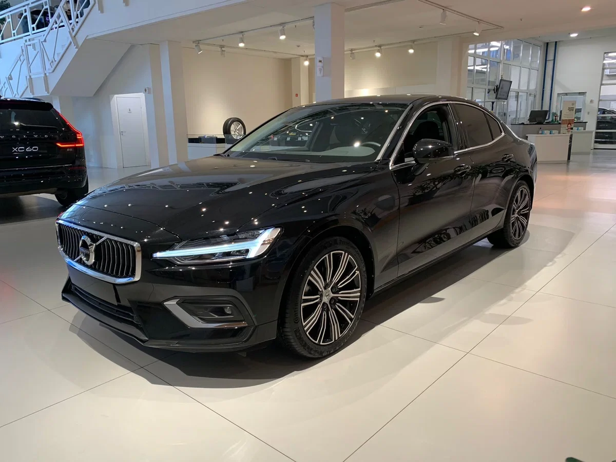 Внешний вид автомобиля — VOLVO S60