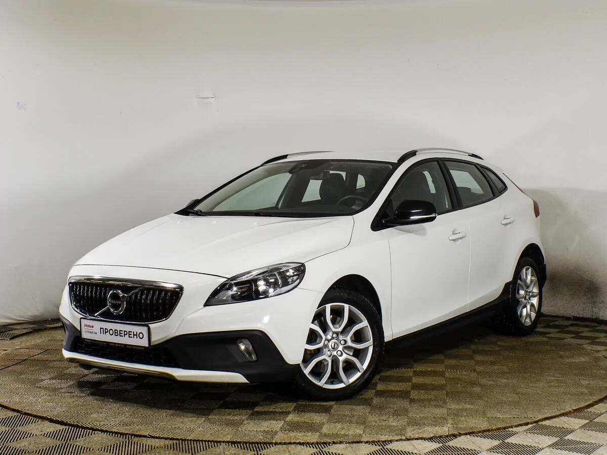Внешний вид автомобиля — VOLVO V40 CROSS COUNTRY