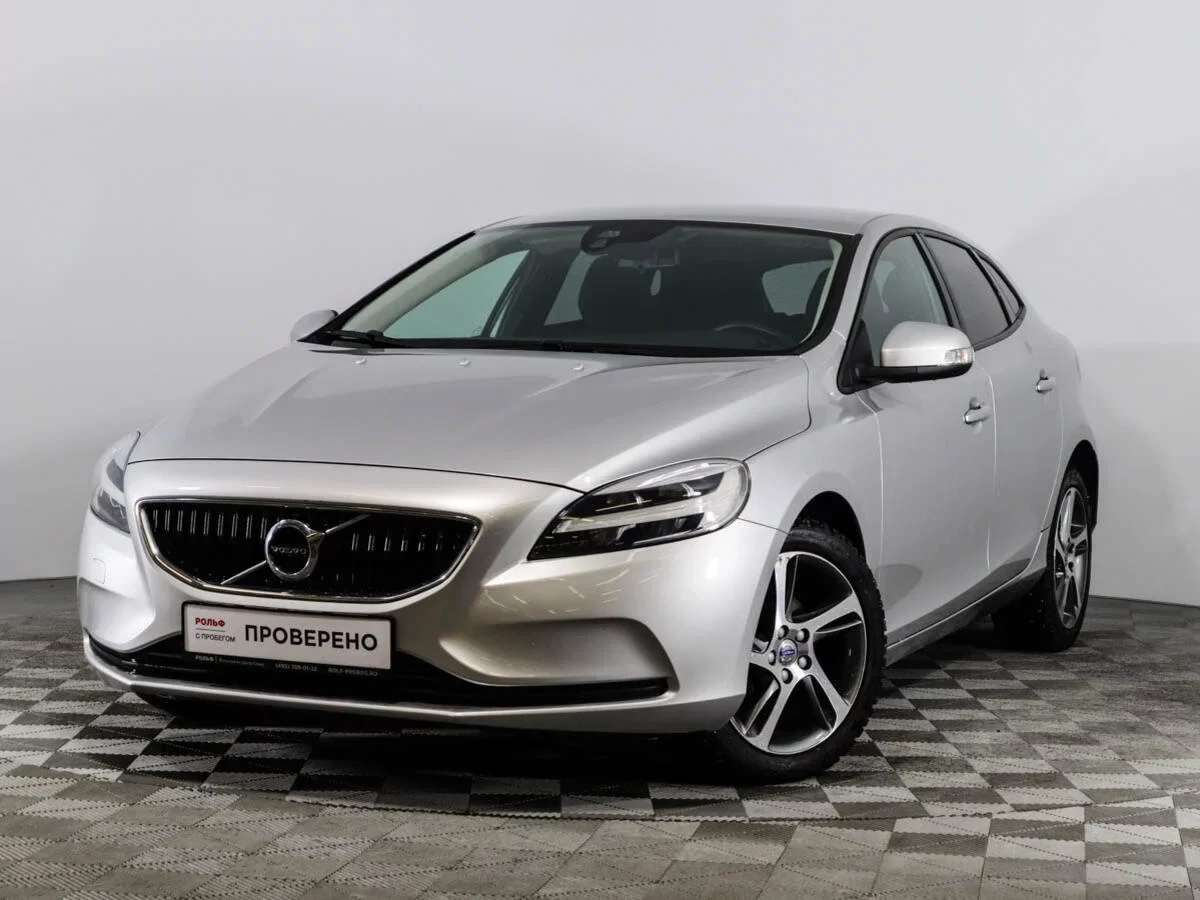 Внешний вид автомобиля — VOLVO V40