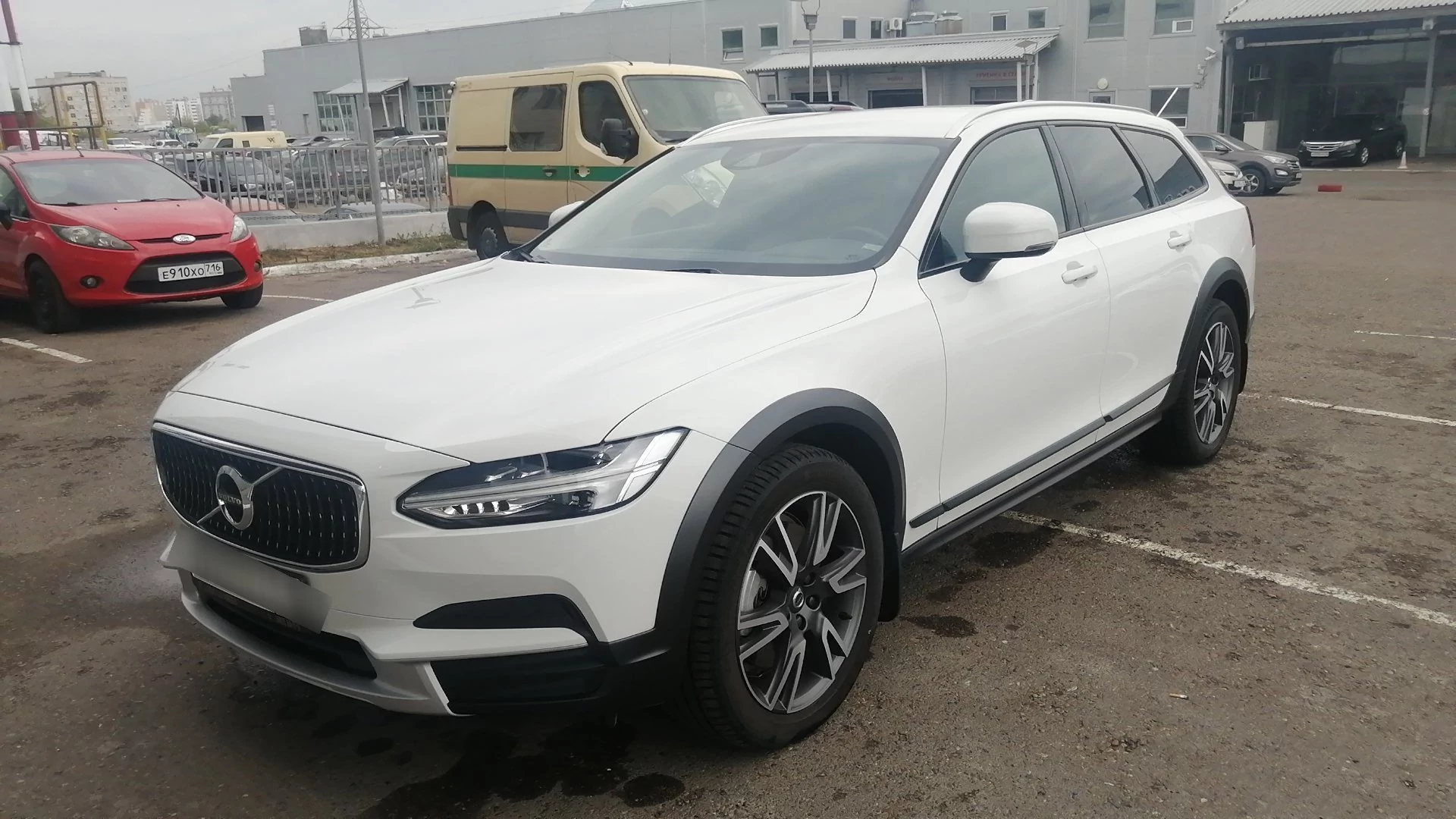 Внешний вид автомобиля — VOLVO V90 CROSS COUNTRY