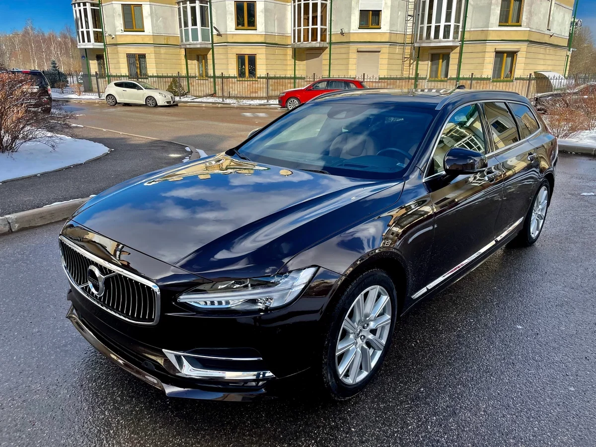 Внешний вид автомобиля — VOLVO V90