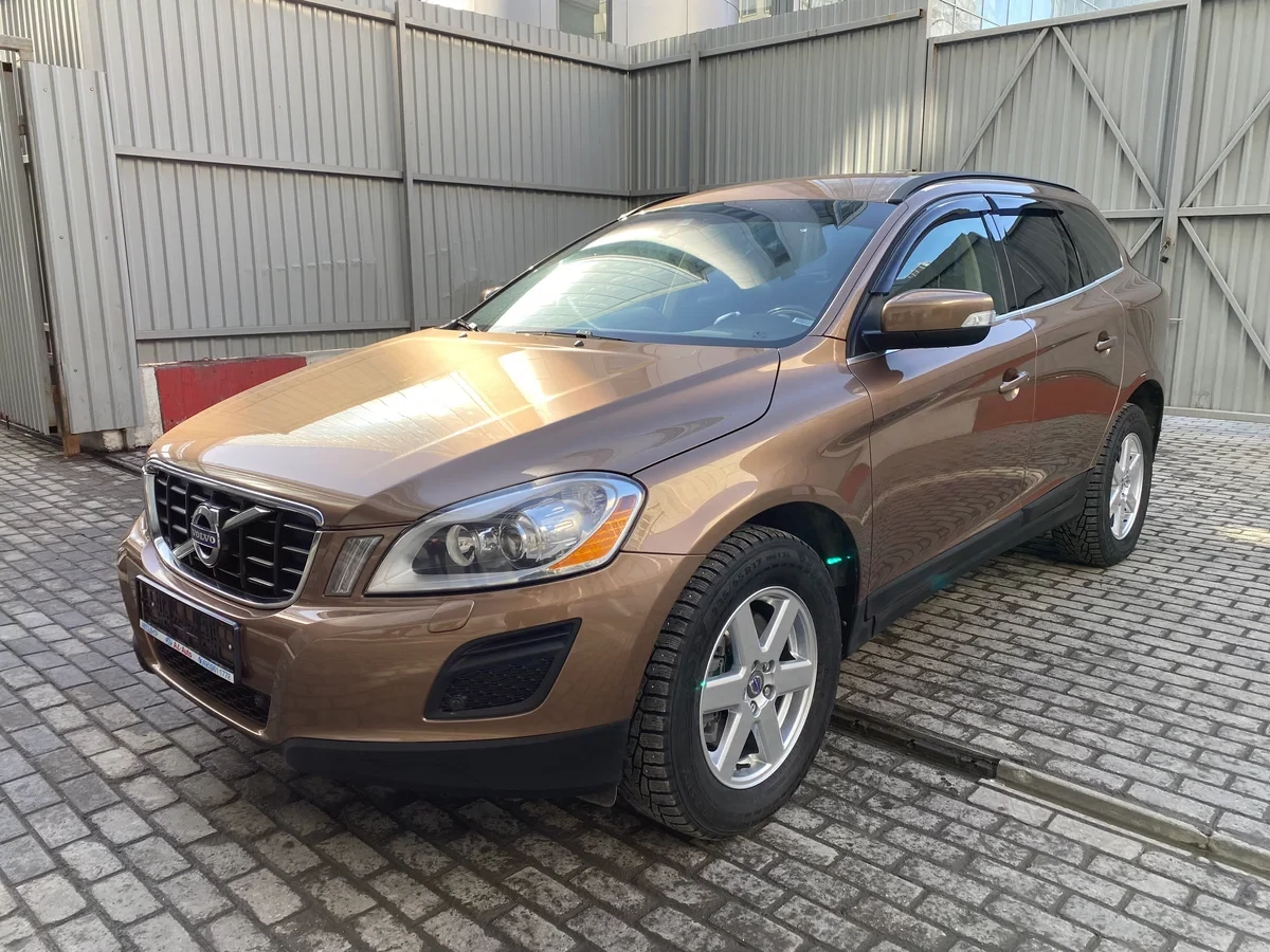 Внешний вид автомобиля — VOLVO XC60