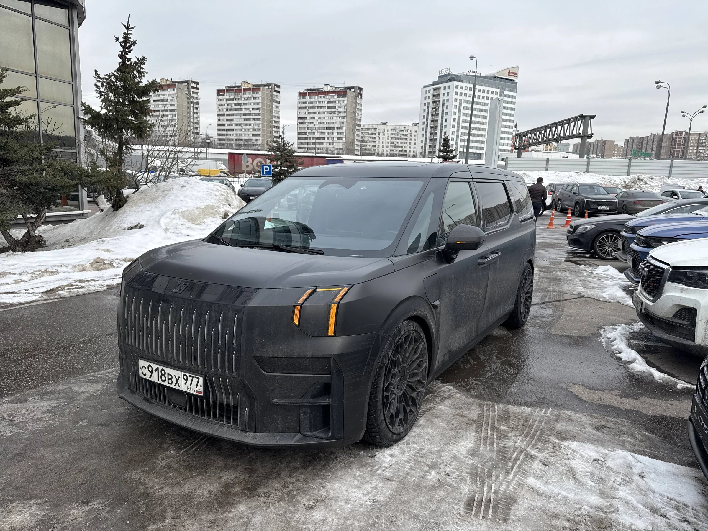 Внешний вид автомобиля — ZEEKR 009